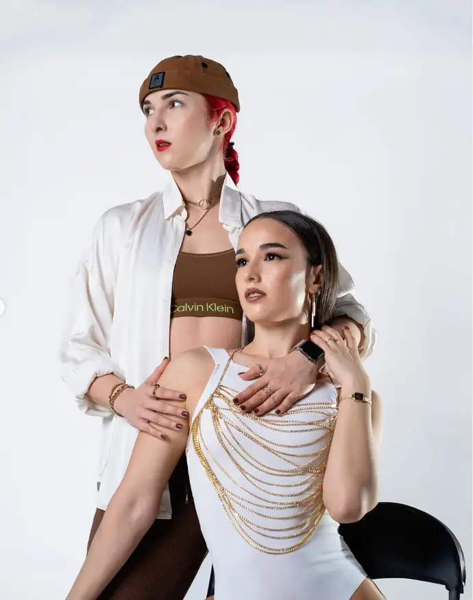 MAGDA Y VALERIA